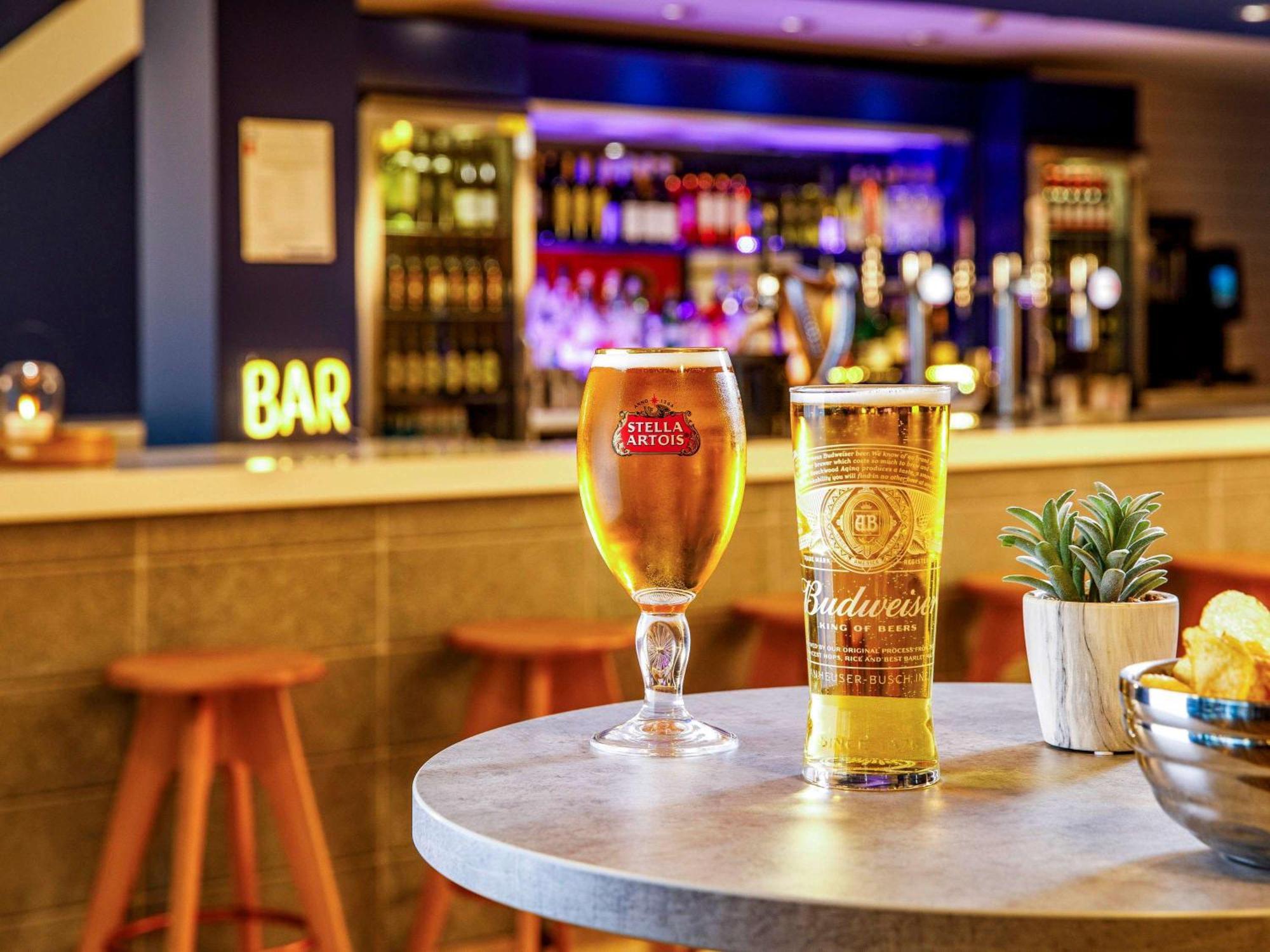 Ibis Budget London Heathrow Central Hounslow Buitenkant foto