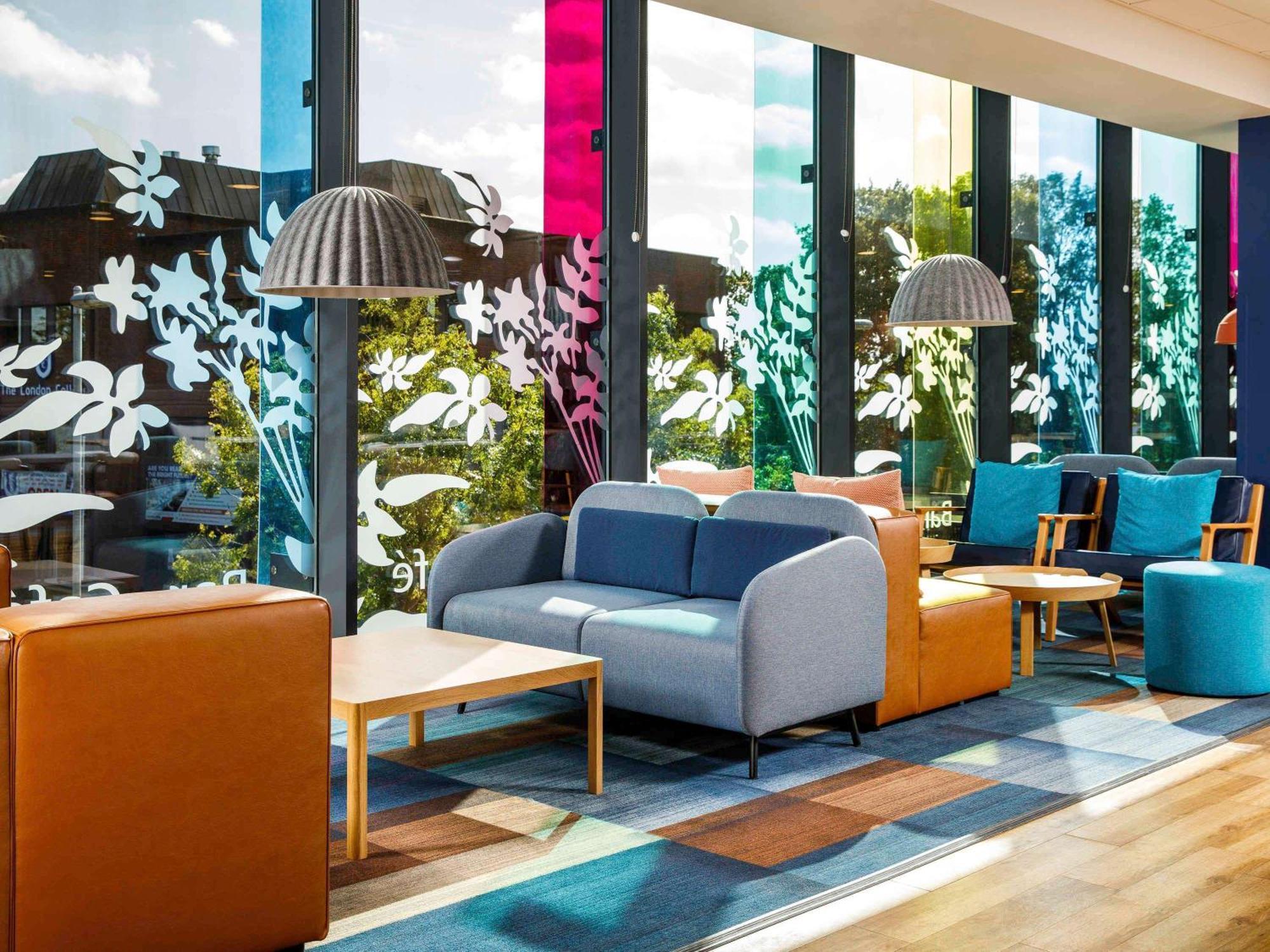 Ibis Budget London Heathrow Central Hounslow Buitenkant foto