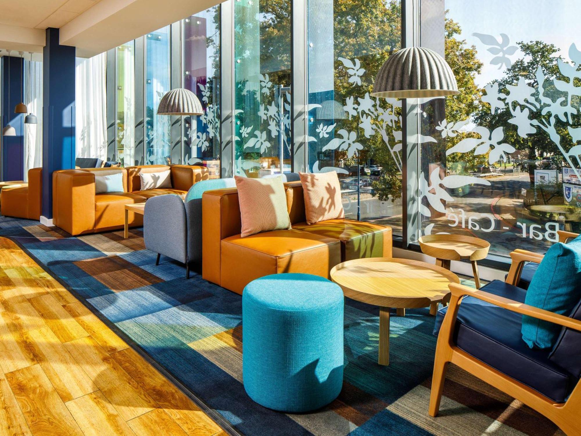 Ibis Budget London Heathrow Central Hounslow Buitenkant foto